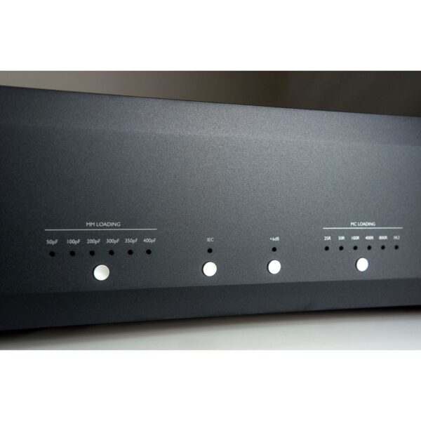AVStore-Musical-Fidelity-MX-Vinyl-Phono-Stage-Front-Panel-Close-Up-Black jpg