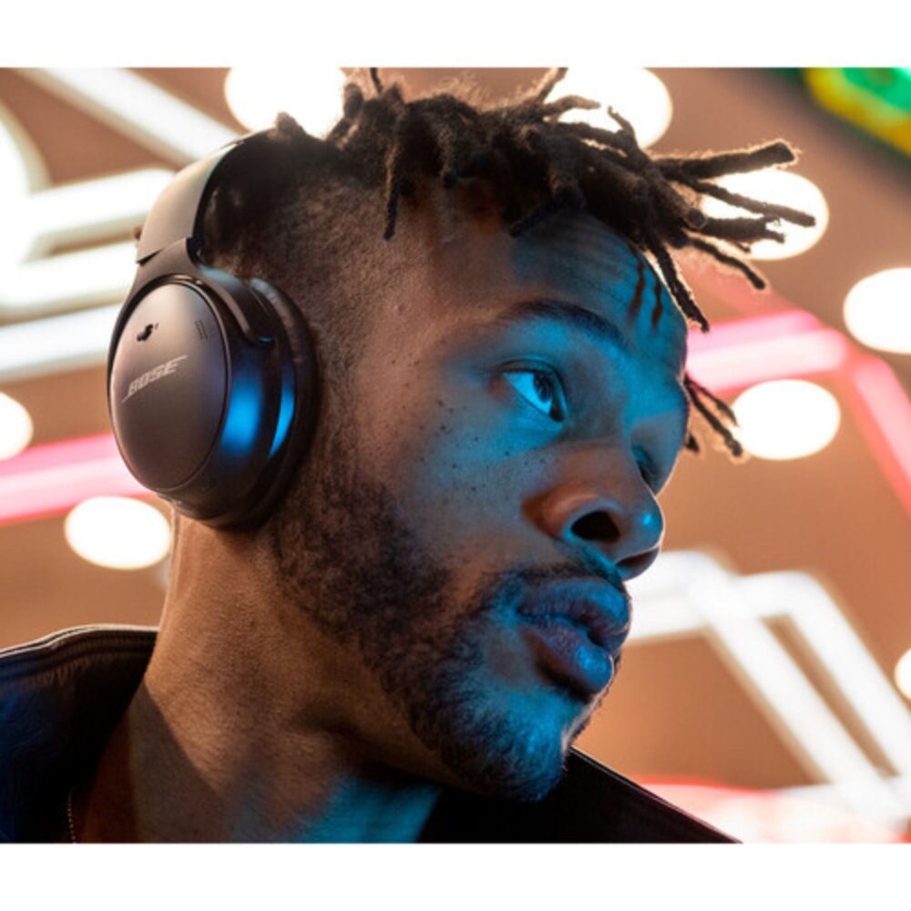 AVStore-Bose-QuietComfort--Noise-Lifestyle jpg