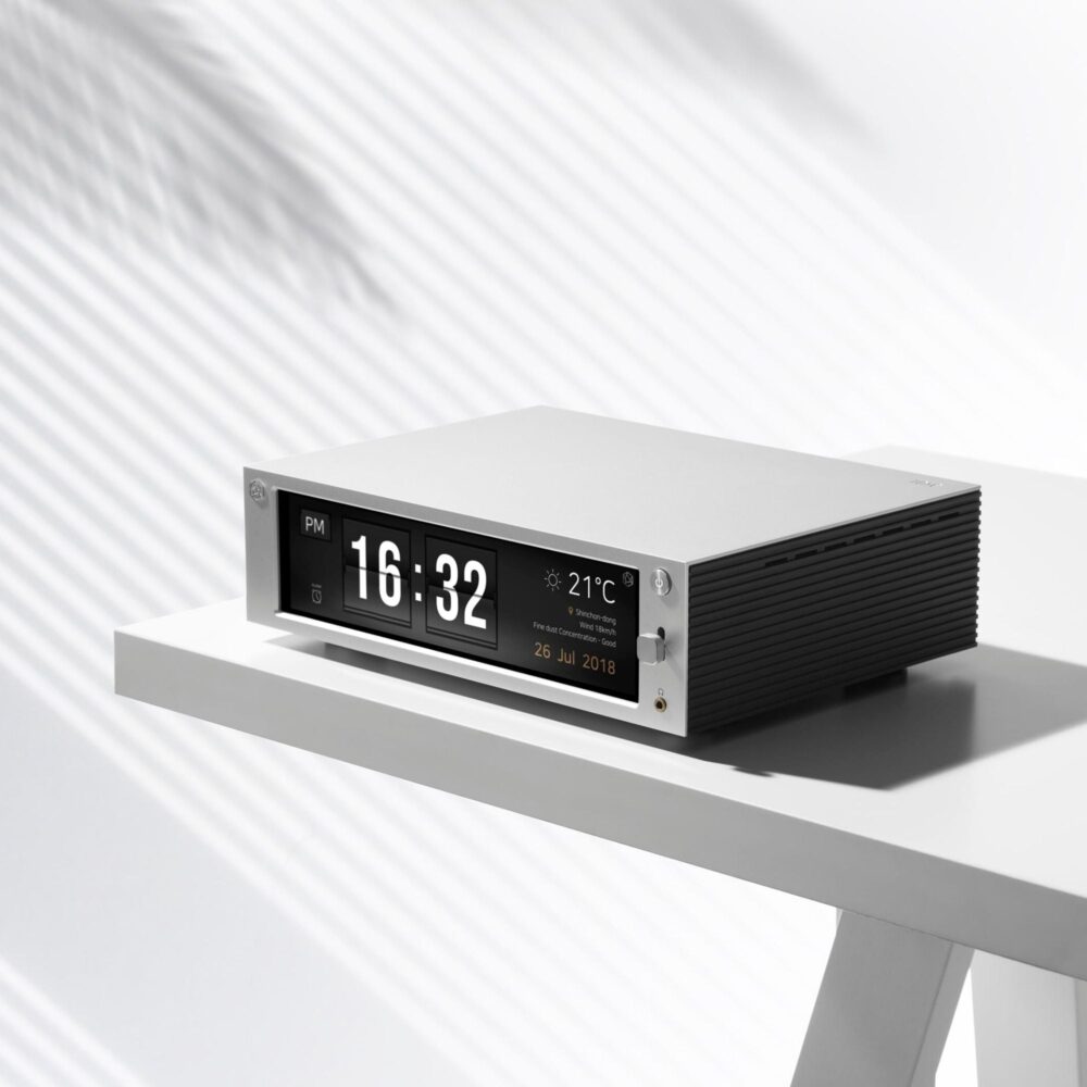 AVStore-HiFi-Rose-RSE-Lifestyle- jpg